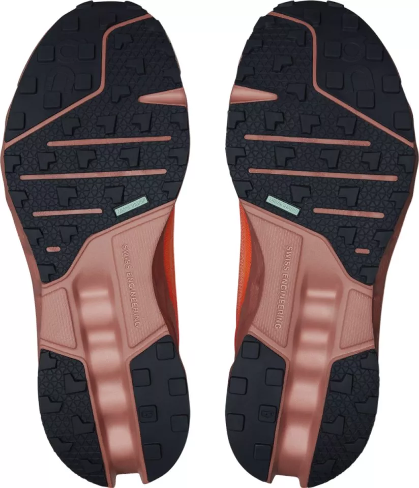 On Running Cloudsurfer Trail review suela