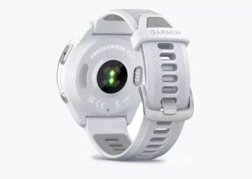 Photo back de Garmin Forerunner 965: características y review