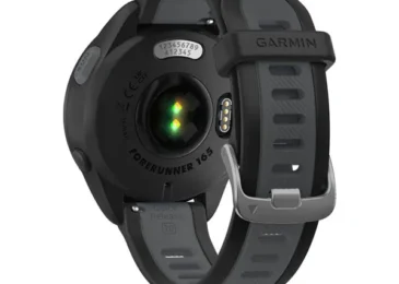 Photo back de Garmin Forerunner 165: así es el modelo más accesible con AMOLED